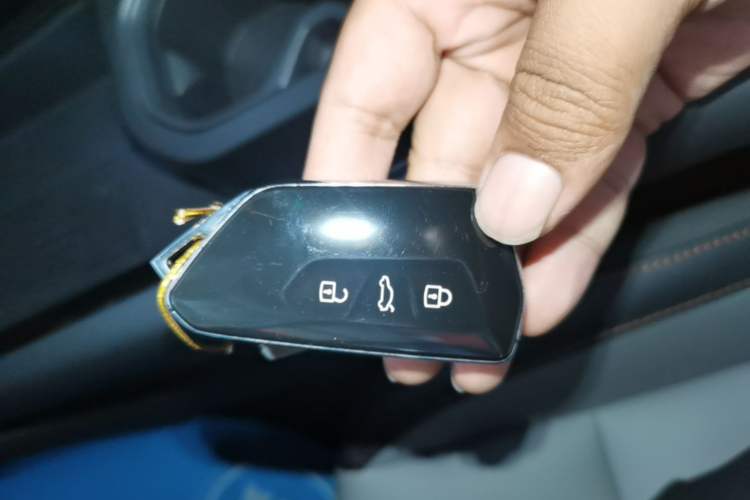 Used Volkswagen ID.7 VIZZION 2024 AIR model Vehicle Key
