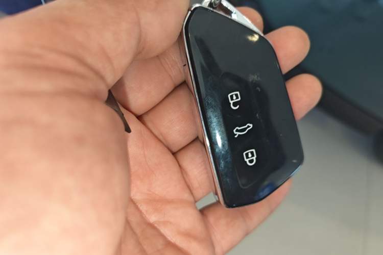Used Volkswagen ID.7 VIZZION 2024 PRO Model Vehicle Key