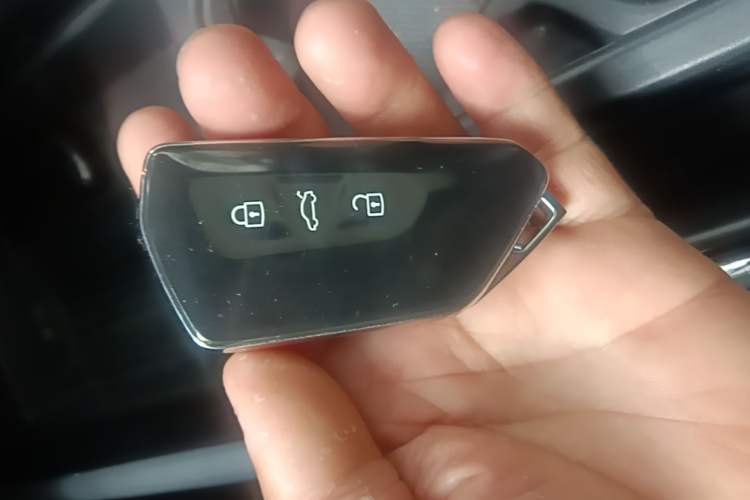 Used Volkswagen ID.7 VIZZION 2024 First Edition Vehicle Key