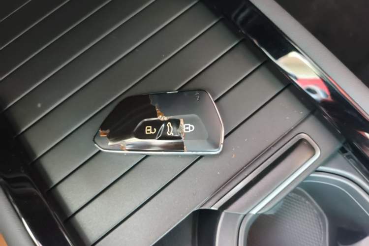 Used Volkswagen ID.7 VIZZION 2024 AIR model Vehicle Key
