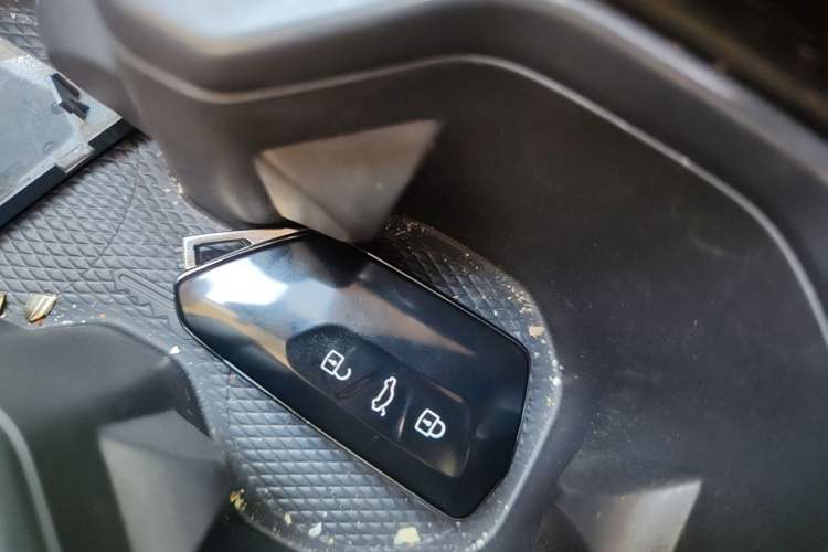 Used Volkswagen ID.7 VIZZION 2024 AIR model Vehicle Key