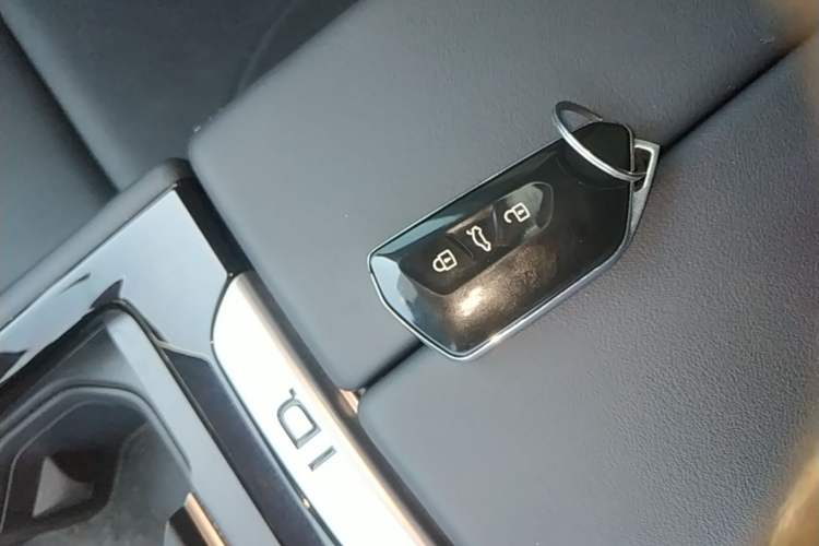 Used Volkswagen ID.7 VIZZION 2024 First Edition Vehicle Key