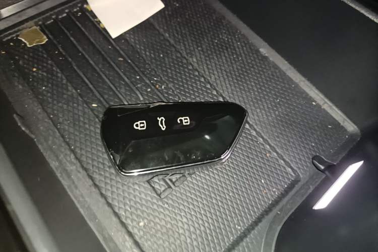 Used Volkswagen ID.7 VIZZION 2024 PRO Model Vehicle Key