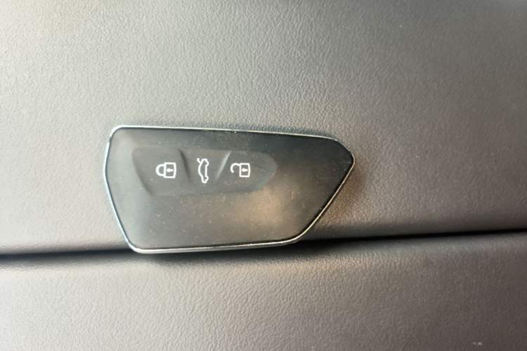 Used Volkswagen ID.7 VIZZION 2024 PRO Model Vehicle Key