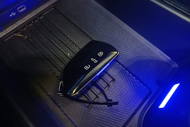 Used Volkswagen ID.7 VIZZION 2024 PRO Model Vehicle Key