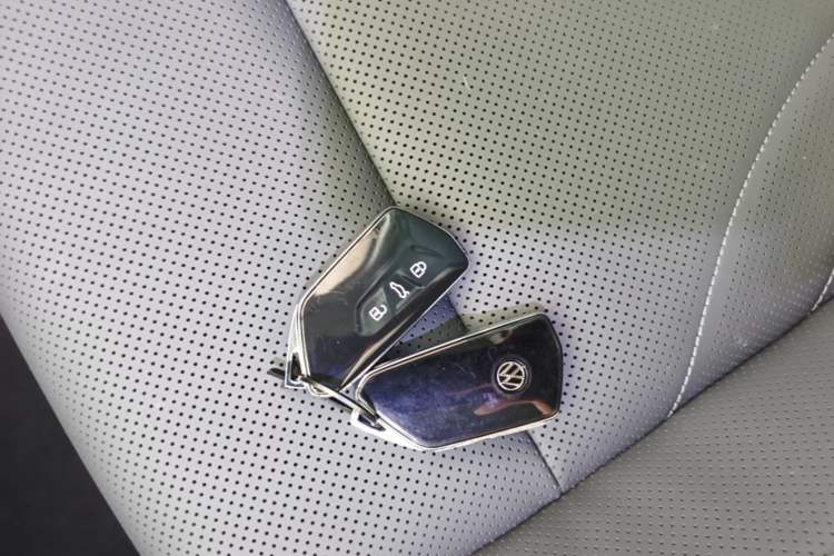Used Volkswagen ID.7 VIZZION 2024 PRO Model Vehicle Key