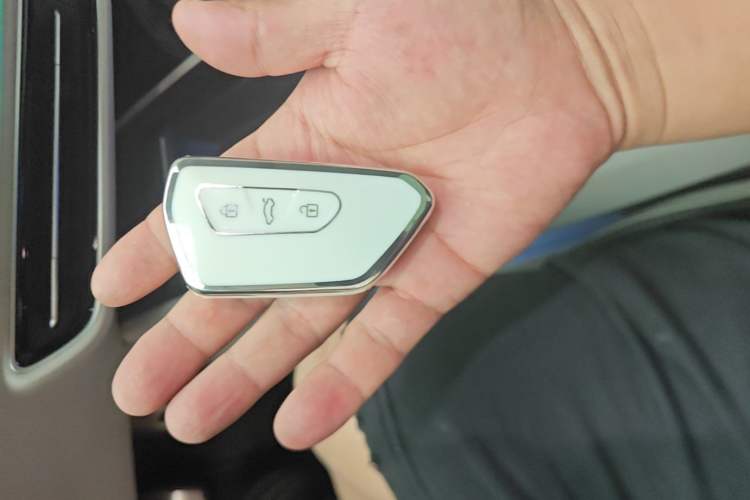 Used Volkswagen ID.7 VIZZION 2024 First Edition Vehicle Key