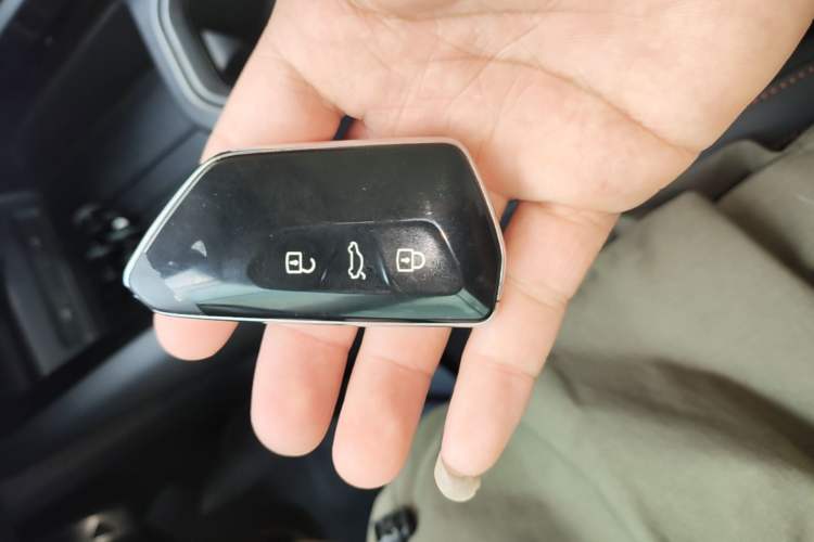 Used Volkswagen ID.7 VIZZION 2024 AIR model Vehicle Key
