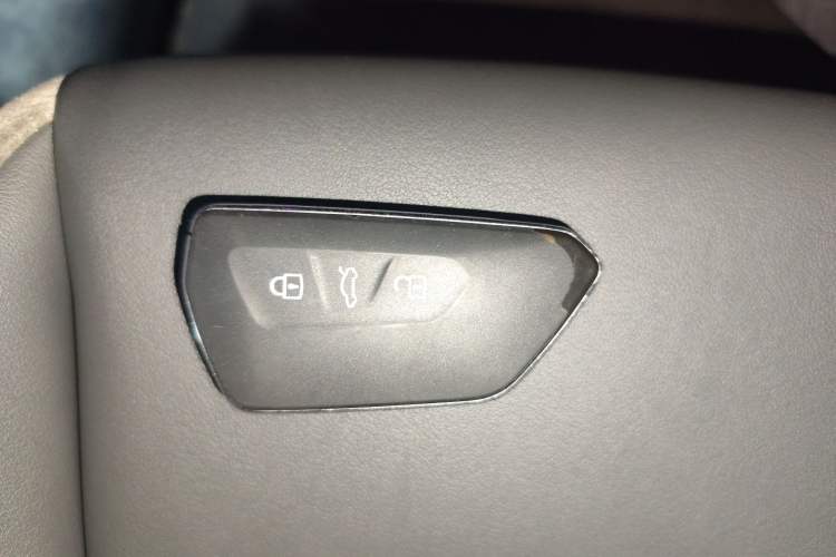 Used Volkswagen ID.7 VIZZION 2024 First Edition Vehicle Key