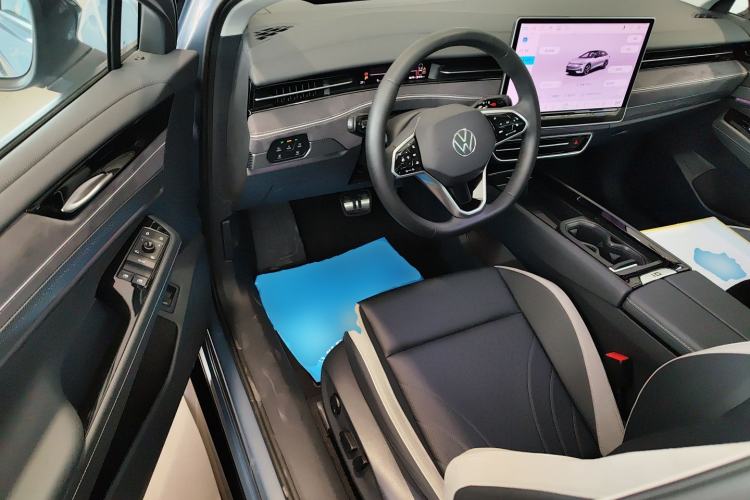 Used Volkswagen ID.7 VIZZION 2024 First Edition Driver Seat