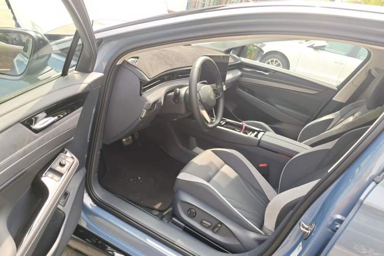 Used Volkswagen ID.7 VIZZION 2024 PRO Model Driver Seat