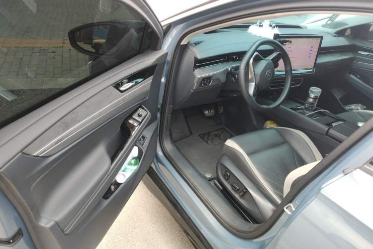 Used Volkswagen ID.7 VIZZION 2024 PRO Model Driver Seat
