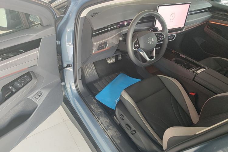 Used Volkswagen ID.7 VIZZION 2024 PRO Model Driver Seat