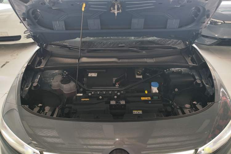 Used Volkswagen ID.7 VIZZION 2024 AIR model Engine Bay