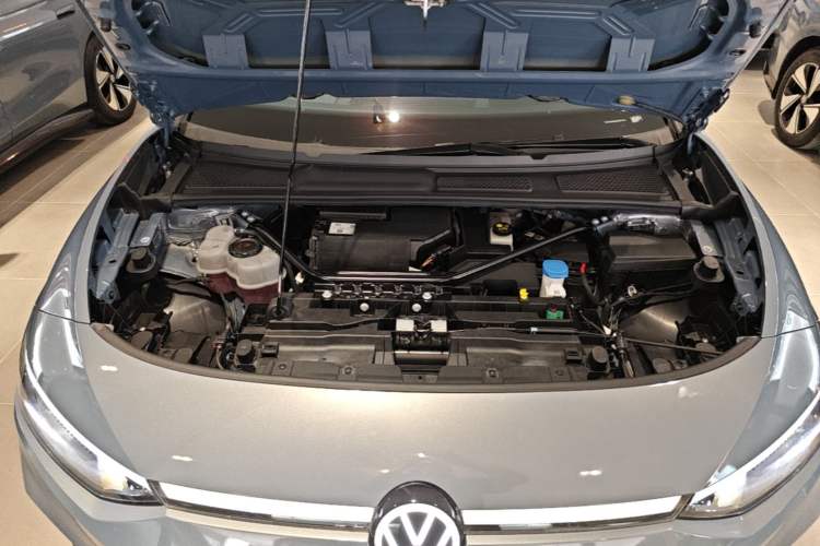 Used Volkswagen ID.7 VIZZION 2024 AIR model Engine Bay