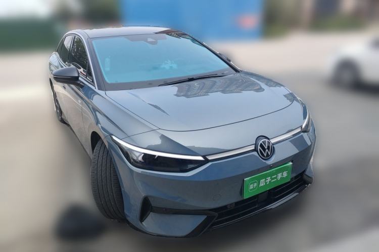 Used Volkswagen ID.7 VIZZION 2024 PRO Model Front Right 45 Deg