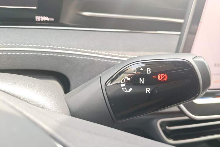 Used Volkswagen ID.7 VIZZION 2024 PRO Model Gear Lever