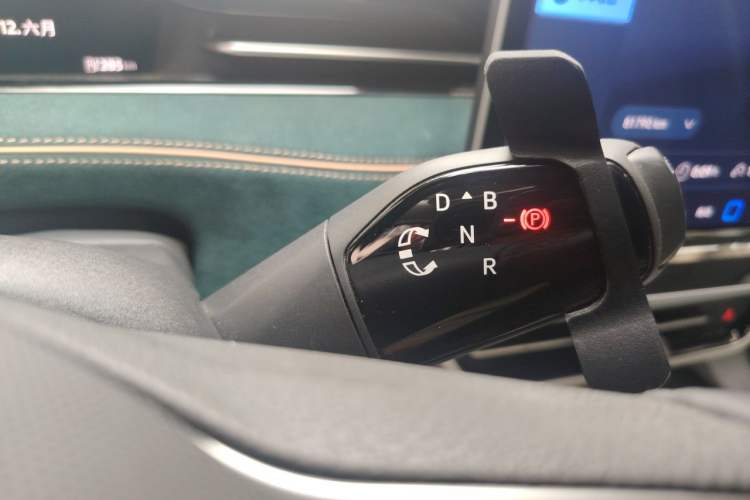 Used Volkswagen ID.7 VIZZION 2024 First Edition Gear Lever
