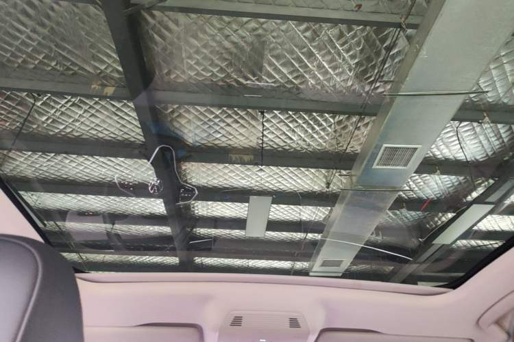 Used Volkswagen ID.7 VIZZION 2024 AIR model Headliner