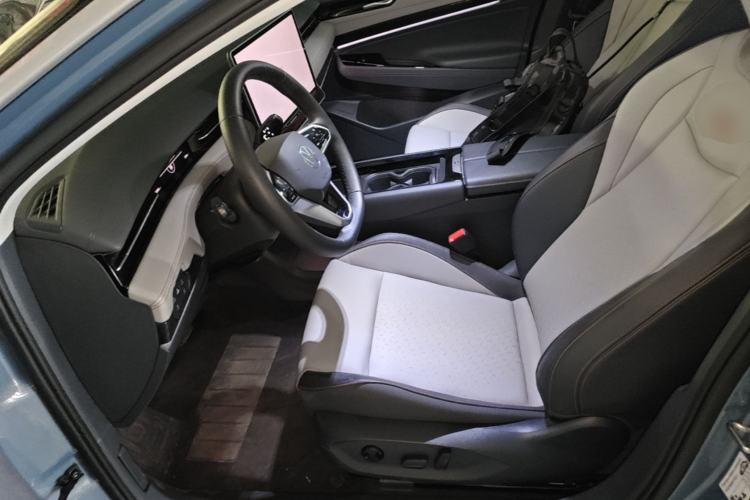 Used Volkswagen ID.7 VIZZION 2024 AIR model Left Front Seat