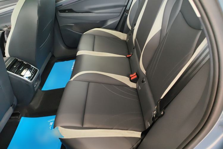Used Volkswagen ID.7 VIZZION 2024 First Edition Left Rear Seat