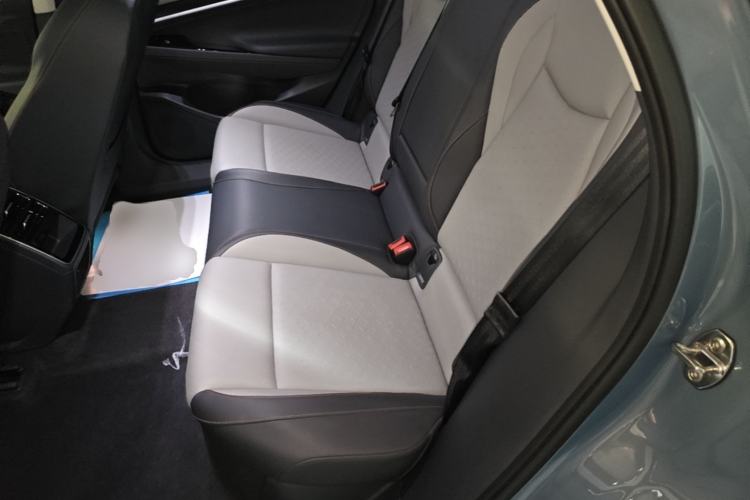 Used Volkswagen ID.7 VIZZION 2024 AIR model Left Rear Seat