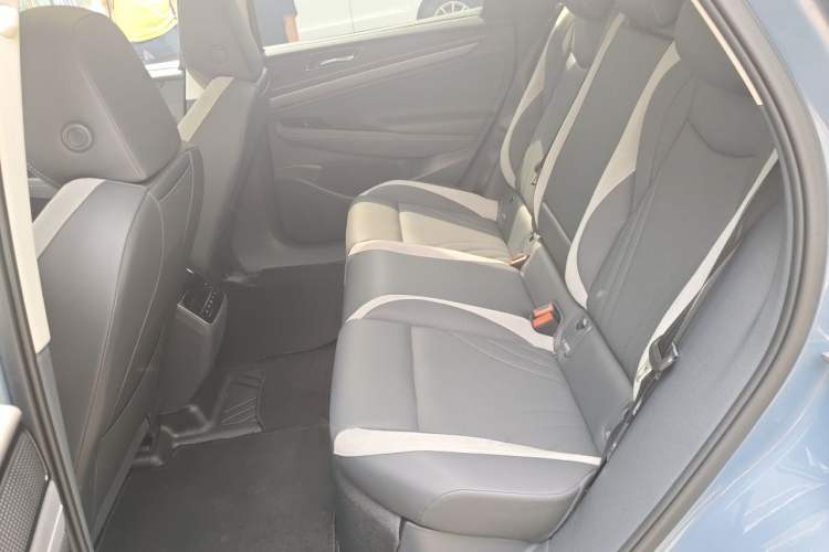 Used Volkswagen ID.7 VIZZION 2024 PRO Model Left Rear Seat
