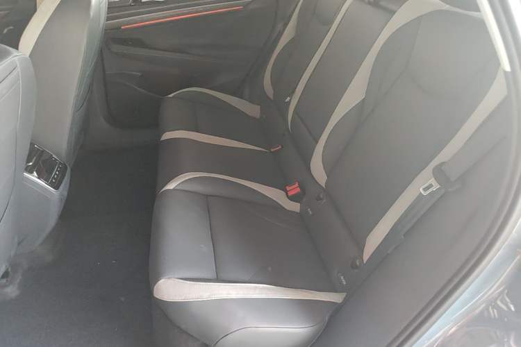 Used Volkswagen ID.7 VIZZION 2024 PRO Model Left Rear Seat