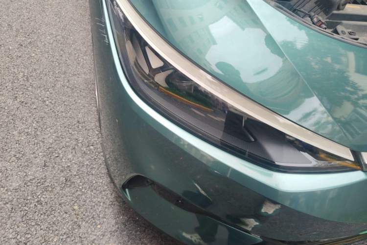 Used Volkswagen ID.7 VIZZION 2024 First Edition Right Front Headlight