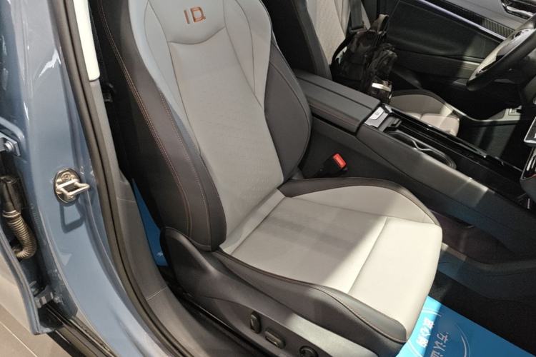 Used Volkswagen ID.7 VIZZION 2024 AIR model Right Front Seat