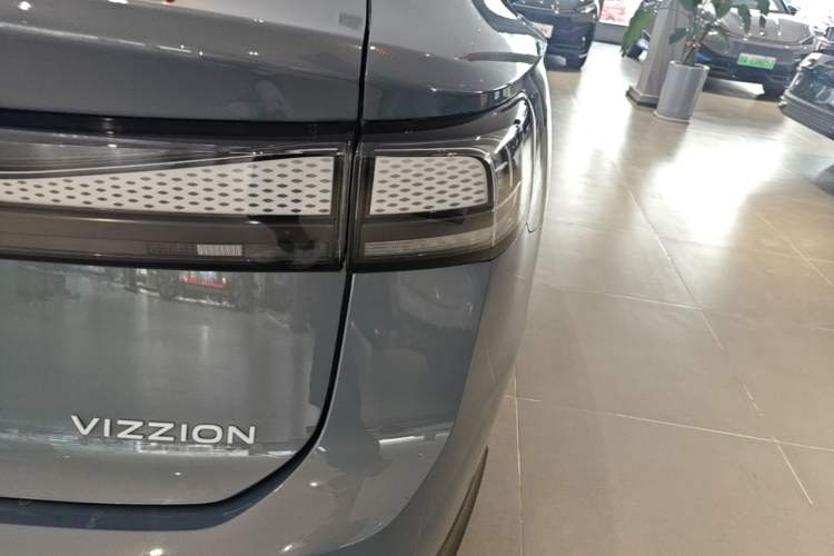 Used Volkswagen ID.7 VIZZION 2024 PRIME Right Rear Taillight