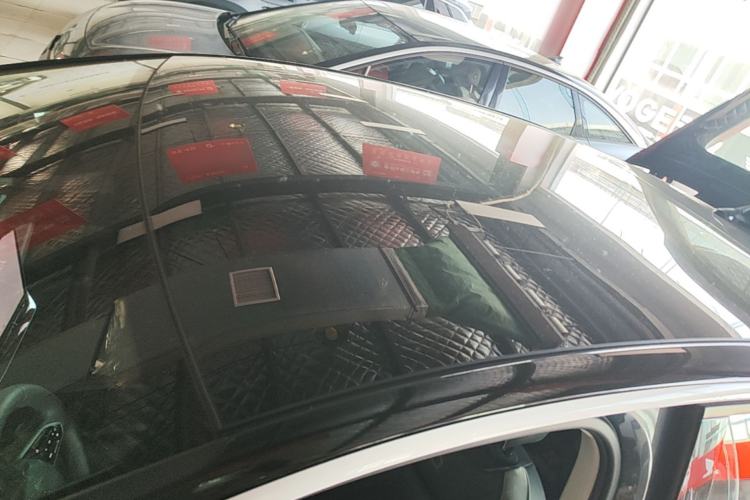 Used Volkswagen ID.7 VIZZION 2024 PRO Model Roof