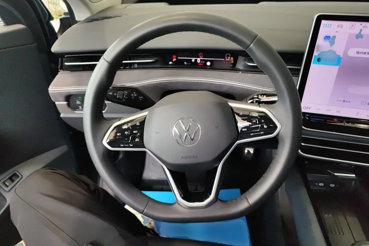 Used Volkswagen ID.7 VIZZION 2024 First Edition Steering Wheel