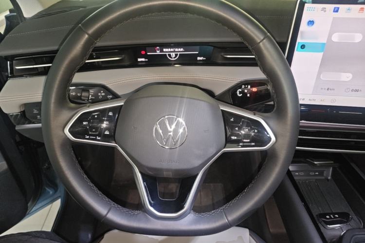 Used Volkswagen ID.7 VIZZION 2024 AIR model Steering Wheel