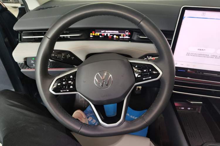 Used Volkswagen ID.7 VIZZION 2024 AIR model Steering Wheel