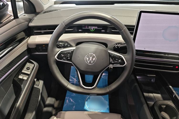 Used Volkswagen ID.7 VIZZION 2024 AIR model Steering Wheel