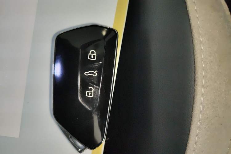 Used Volkswagen ID.7 VIZZION 2024 First Edition Vehicle Key