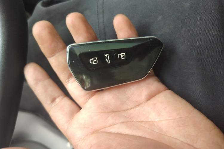 Used Volkswagen ID.7 VIZZION 2024 First Edition Vehicle Key