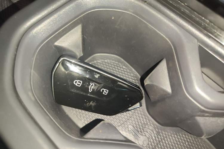 Used Volkswagen ID.7 VIZZION 2024 PRO Model Vehicle Key