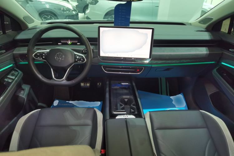 Used Volkswagen ID.7 VIZZION 2024 PRO Model Center Console