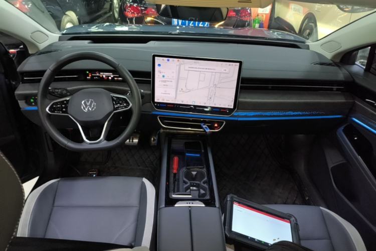 Used Volkswagen ID.7 VIZZION 2024 PRO Model Center Console