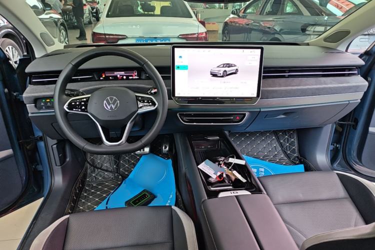 Used Volkswagen ID.7 VIZZION 2024 PRO Model Center Console