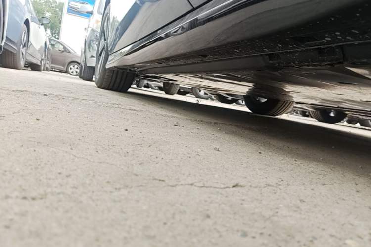 Used Volkswagen ID.7 VIZZION 2024 AIR model Chassis Rear Left