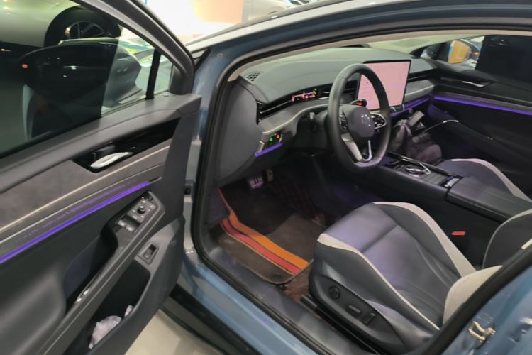 Used Volkswagen ID.7 VIZZION 2024 PRO Model Driver Seat