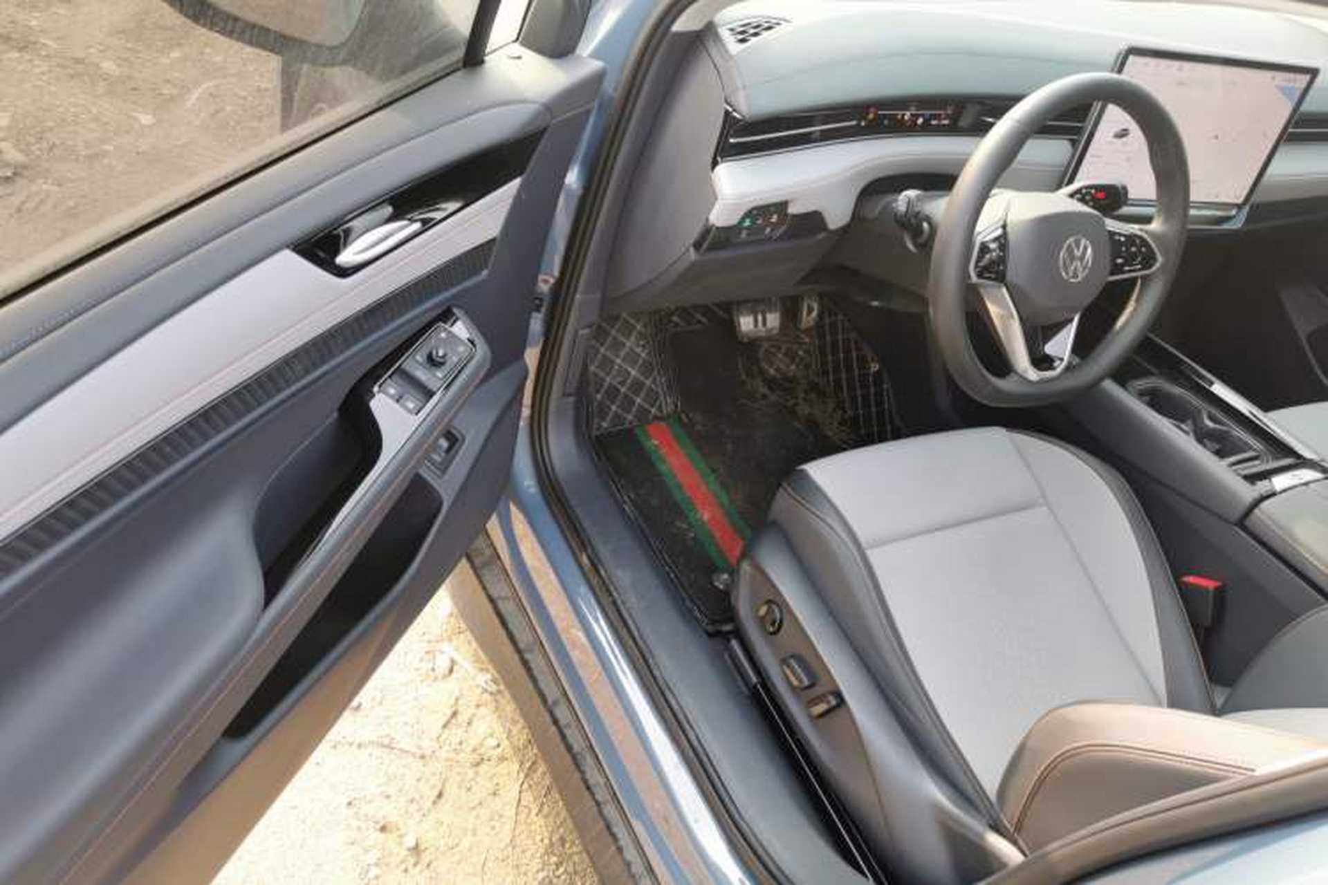 Used Volkswagen ID.7 VIZZION 2024 AIR model Driver Seat