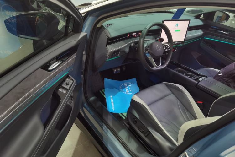 Used Volkswagen ID.7 VIZZION 2024 PRO Model Driver Seat