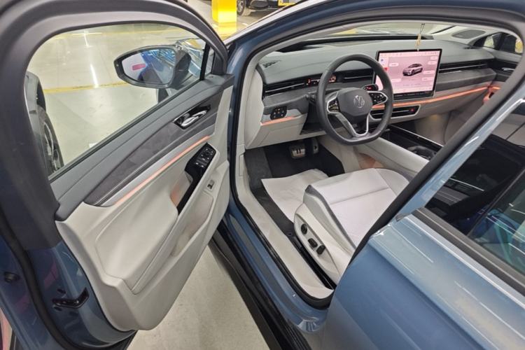 Used Volkswagen ID.7 VIZZION 2024 First Edition Driver Seat