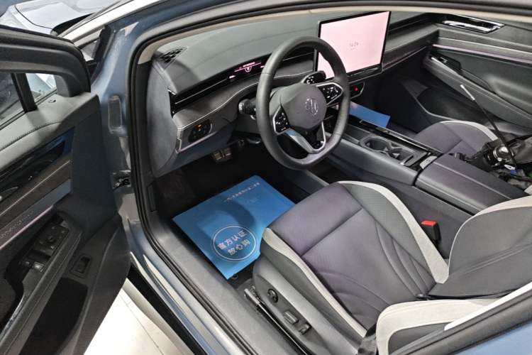 Used Volkswagen ID.7 VIZZION 2024 PRO Model Driver Seat