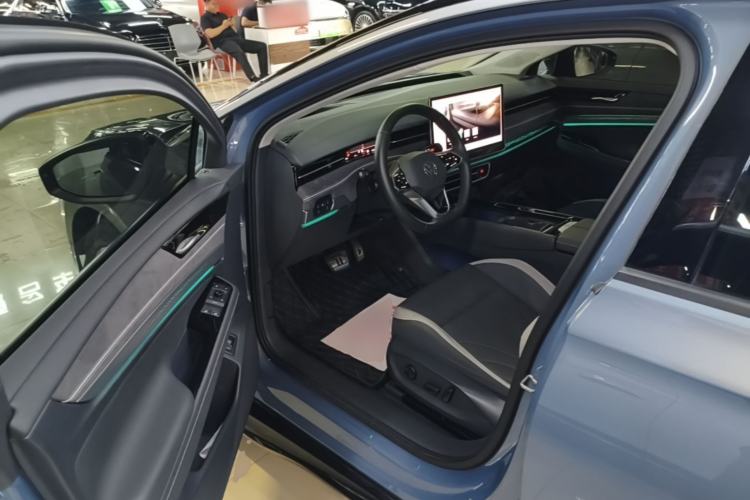 Used Volkswagen ID.7 VIZZION 2024 PRO Model Driver Seat