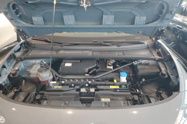 Used Volkswagen ID.7 VIZZION 2024 AIR model Engine Bay